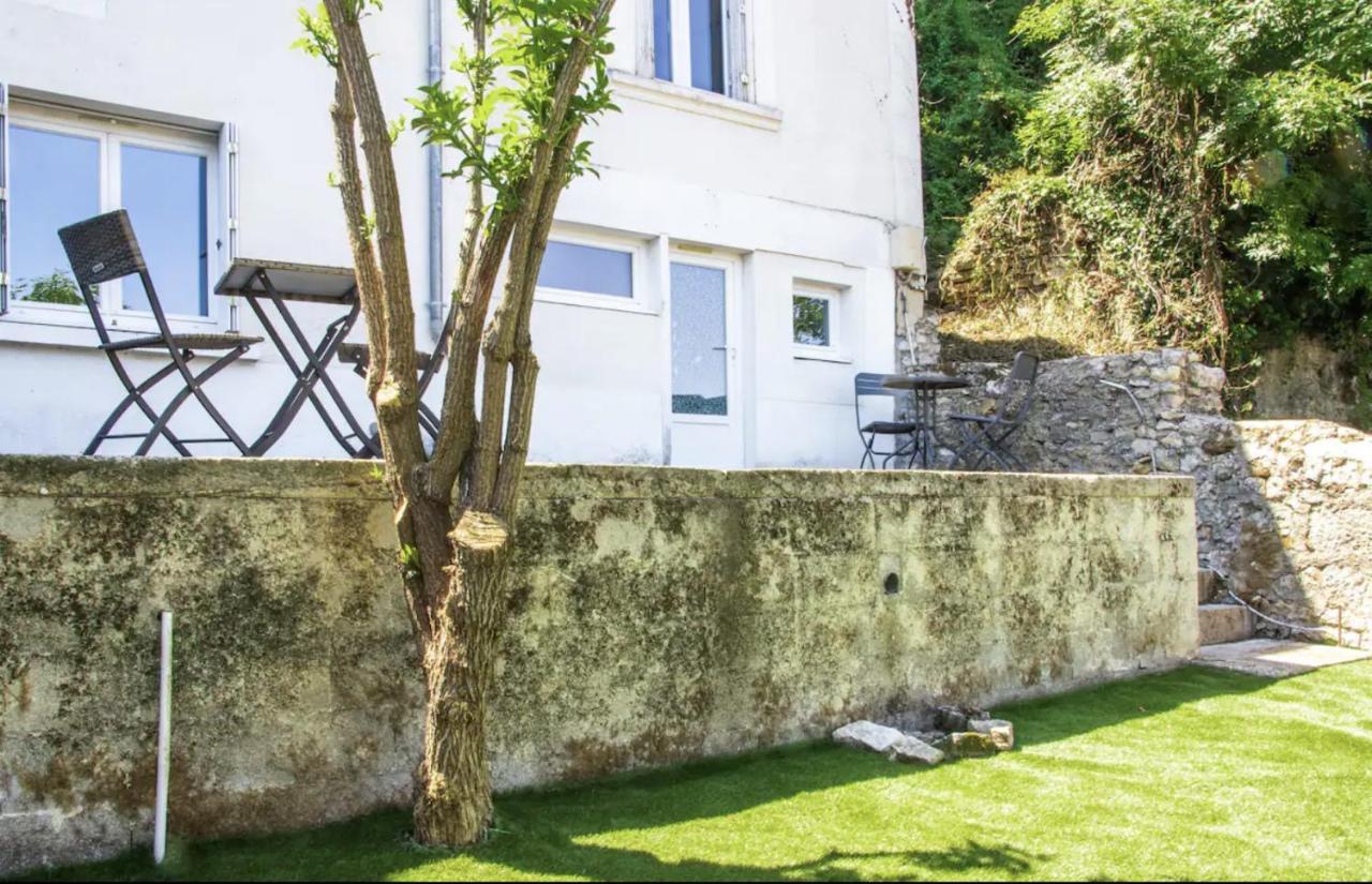 Les Logis Poitevin - Maisons - Terrasses - Detente Поатие Екстериор снимка